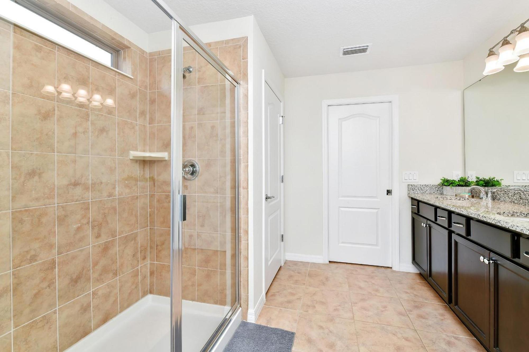 Solterra Family Oasis Getaway. 5553