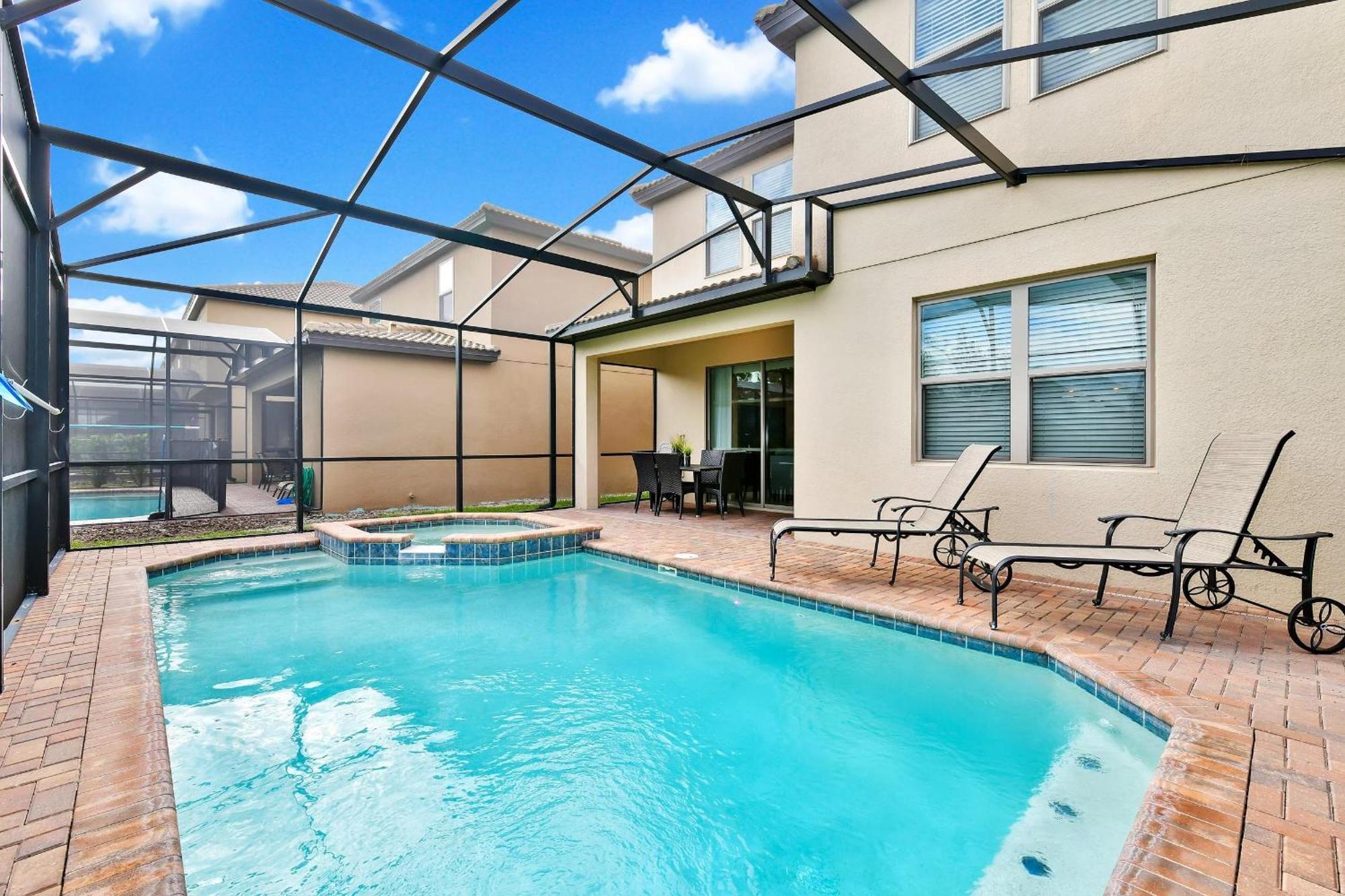 Holiday home Solterra Family Oasis Getaway. 5553 Davenport
