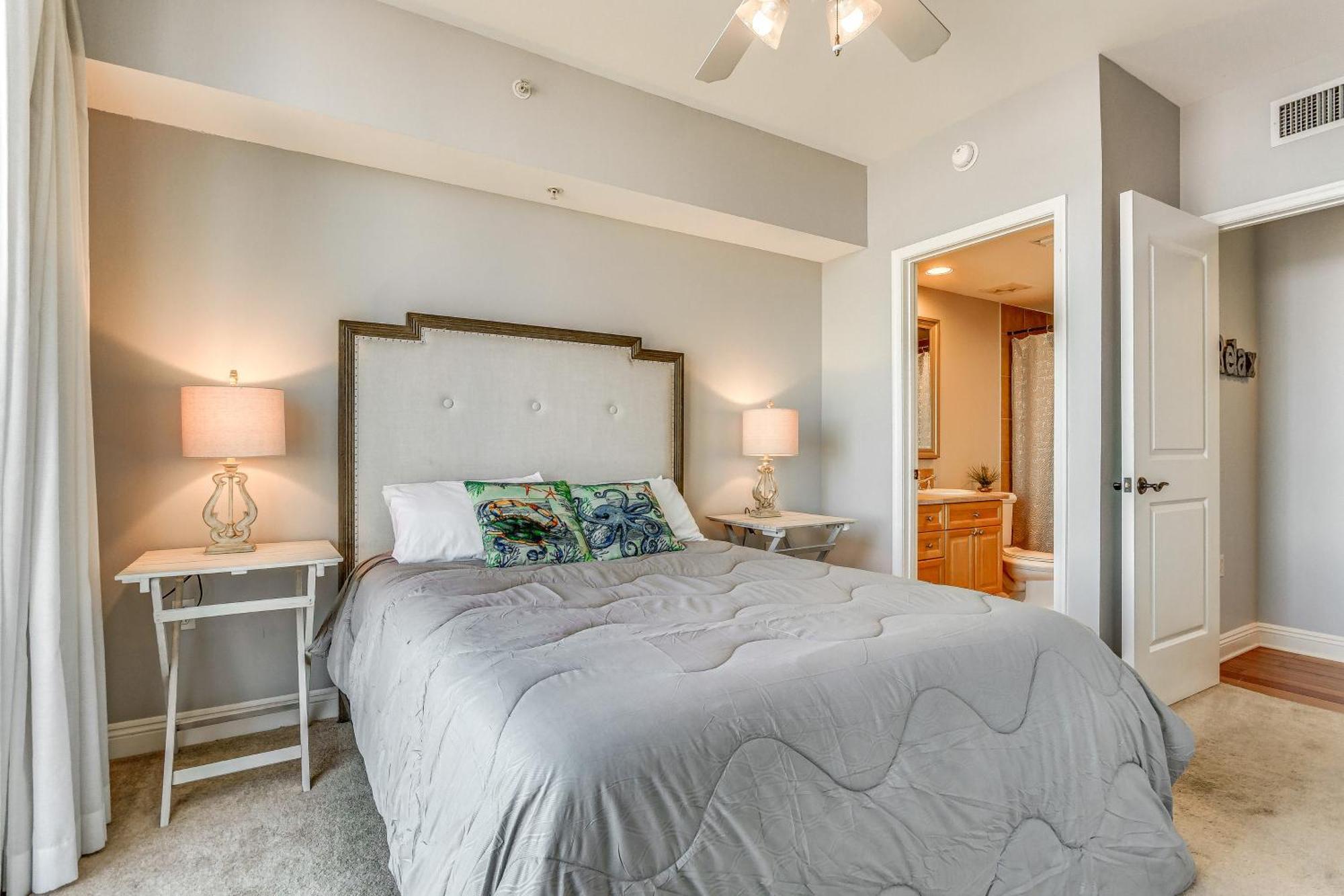 Apartment Florida Walk To Pensacola Beach! Gulf Breeze