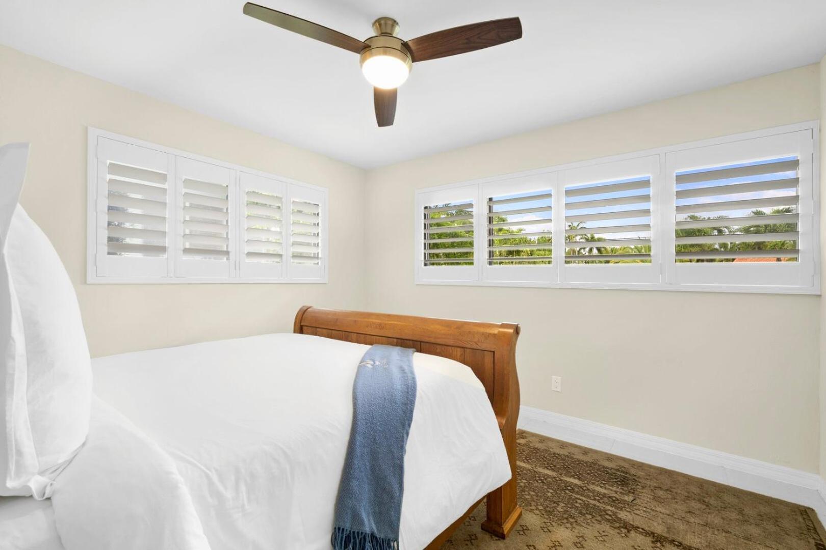 Holiday home Relax In Luxury - 3 Bed, 2 Bath Oasis With Pool *