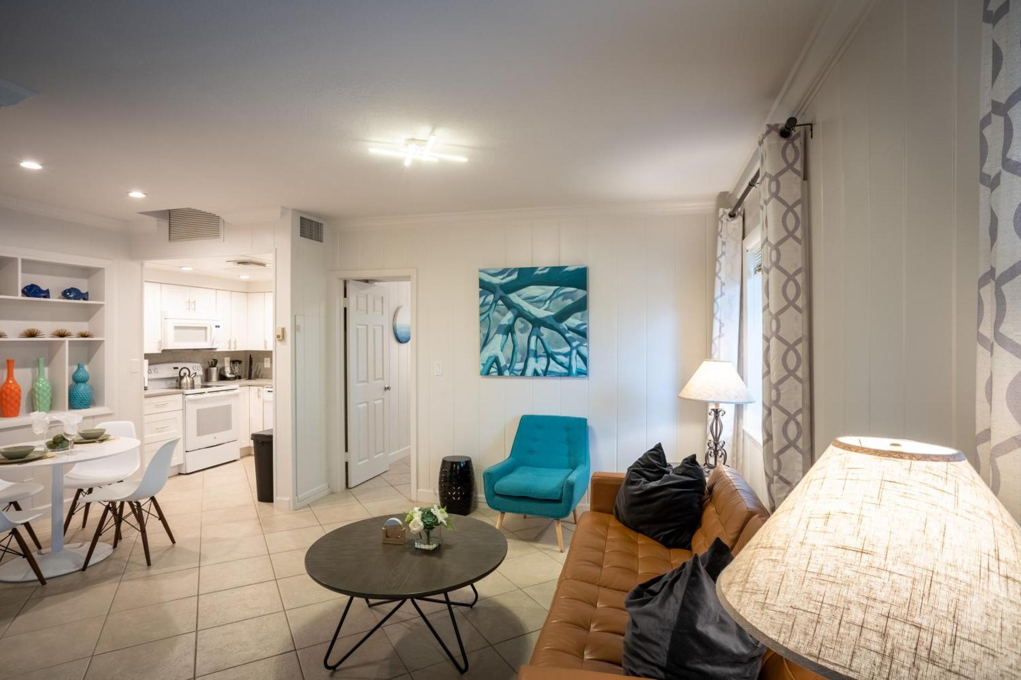 Walk To Wilton Drive - Spacious & Quiet #1 * Fort Lauderdale