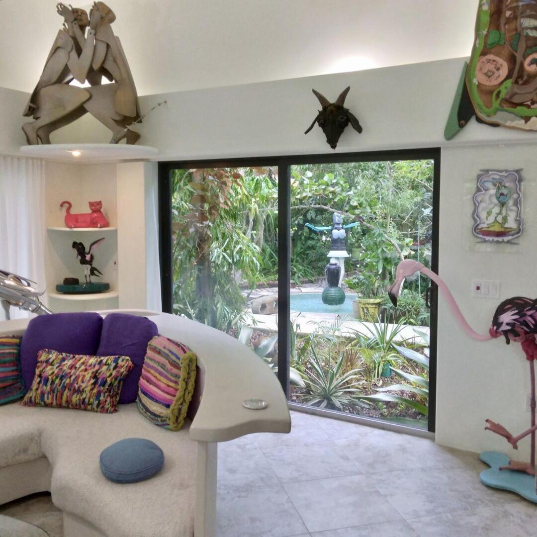 Unique Art & Nature Hideaway Walk To Wilton Drive Holiday home Fort Lauderdale