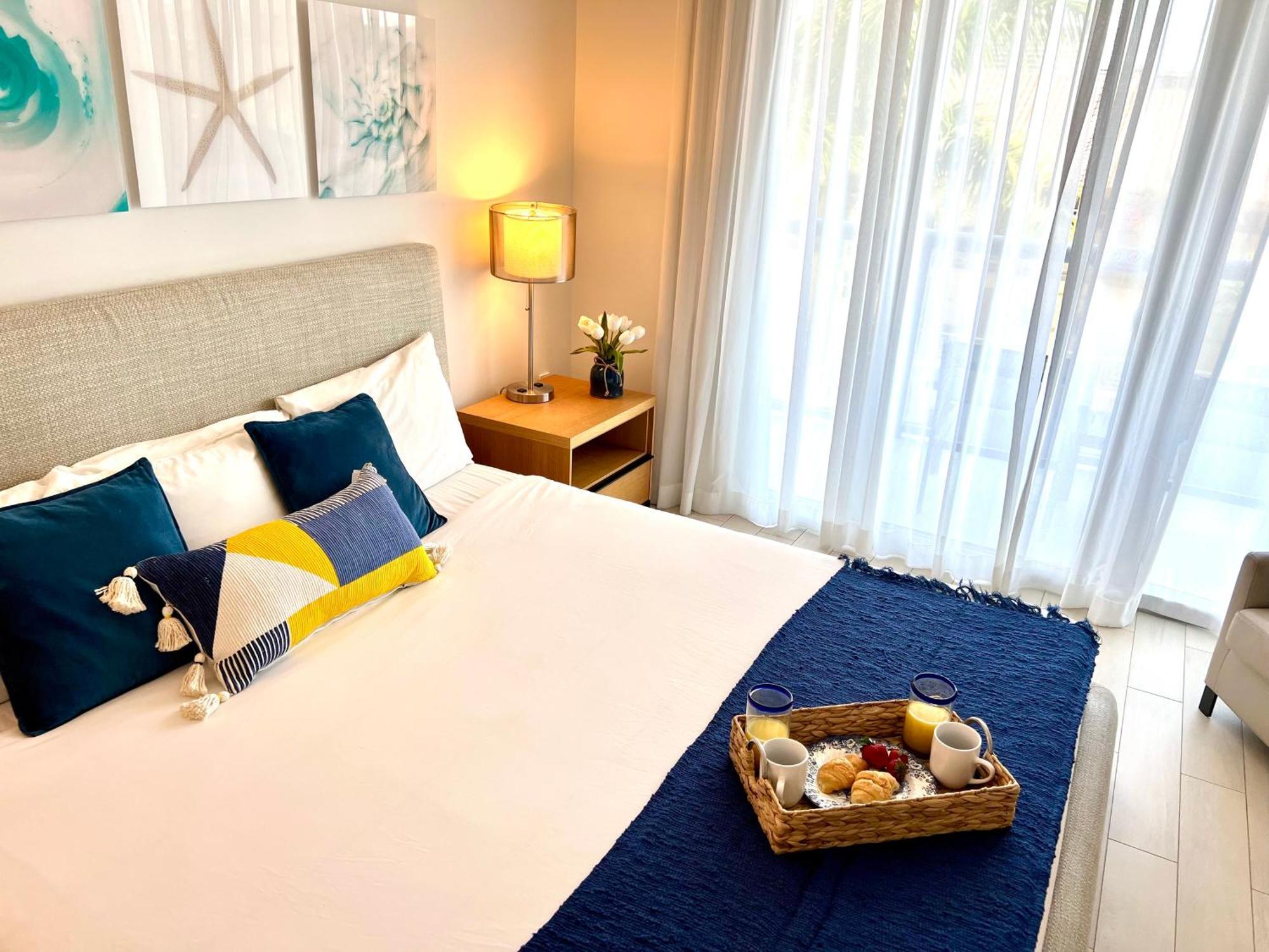 Apartment Mvr At Beachwalk