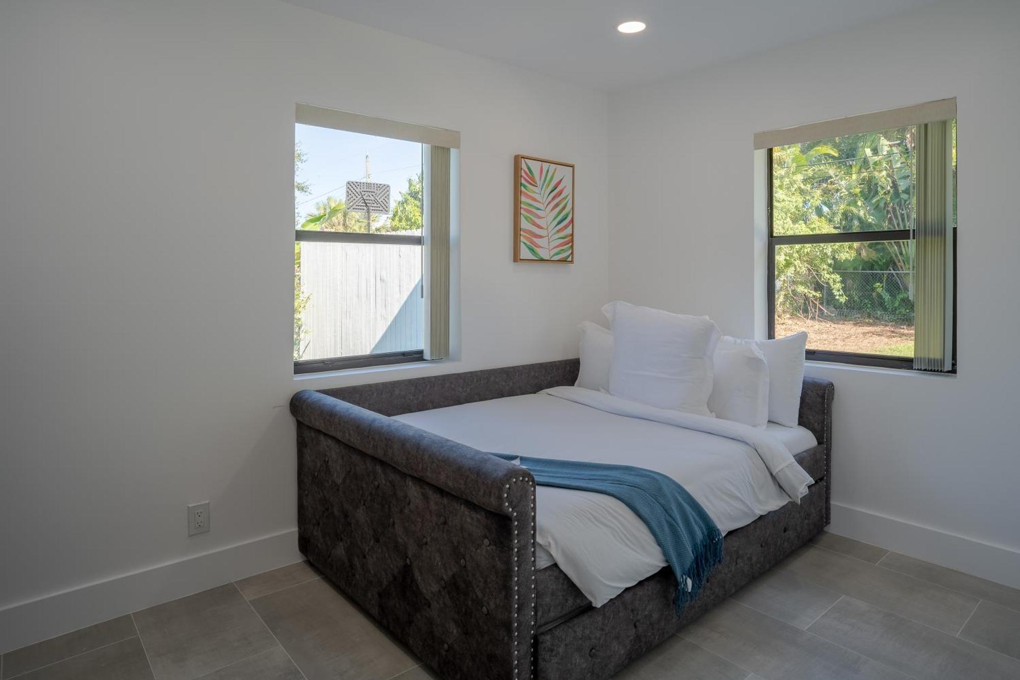 Spacious 3br 2 Baths Amazing Pool Area! Holiday home Fort Lauderdale