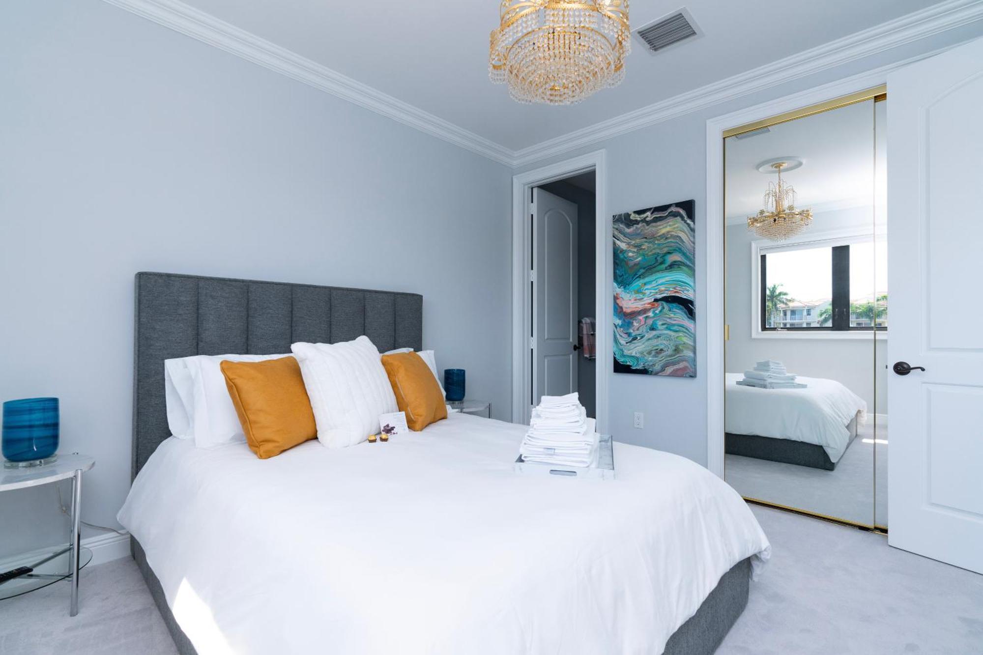 5 Bedroom Luxe On Deep Water Intracoastal * Deerfield Beach