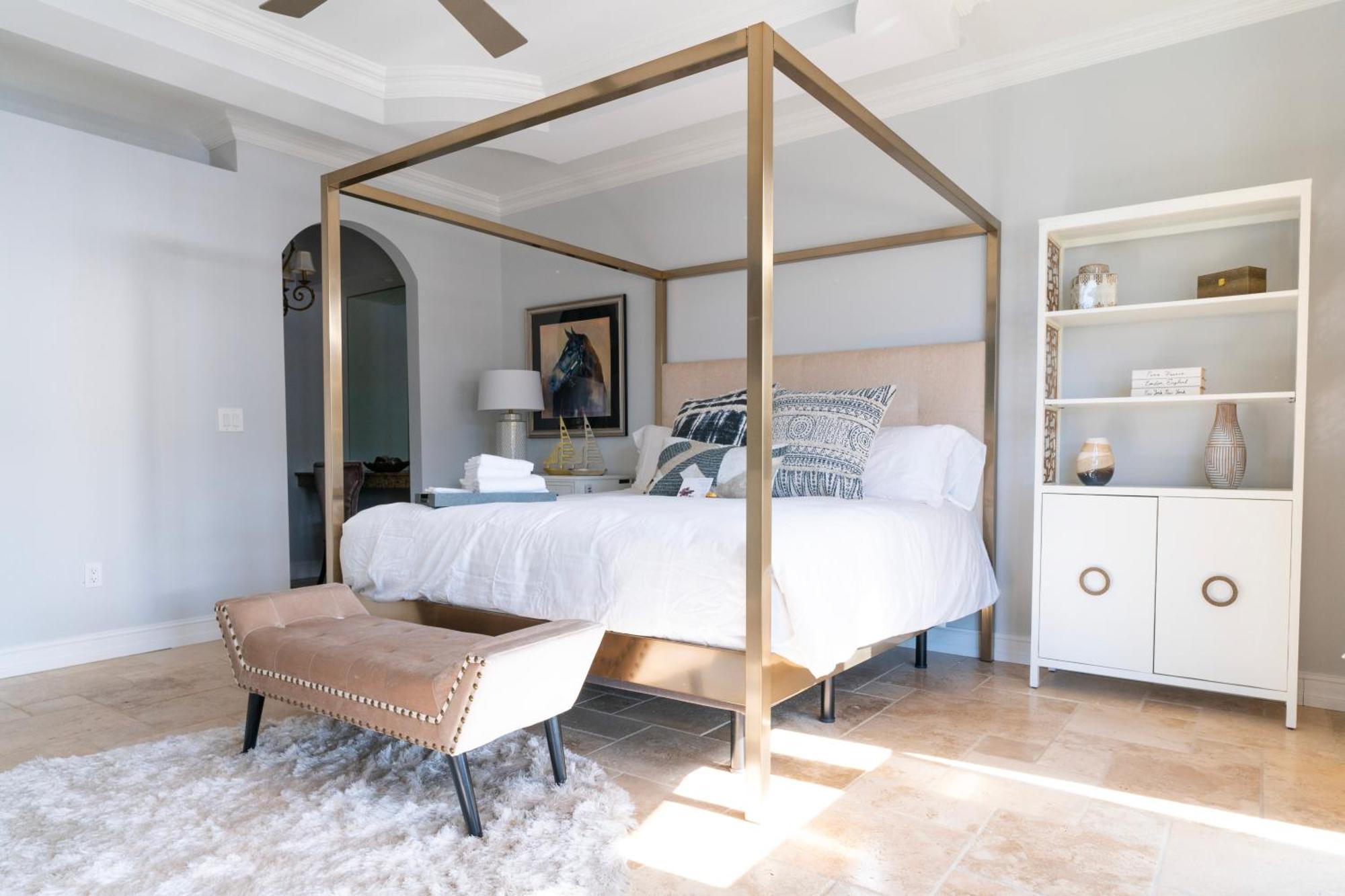 5 Bedroom Luxe On Deep Water Intracoastal *