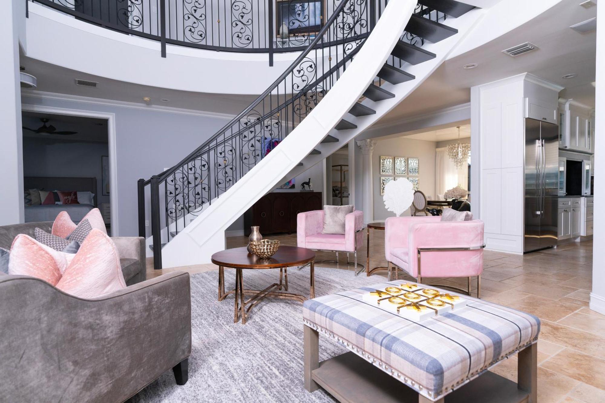 5 Bedroom Luxe On Deep Water Intracoastal Holiday home