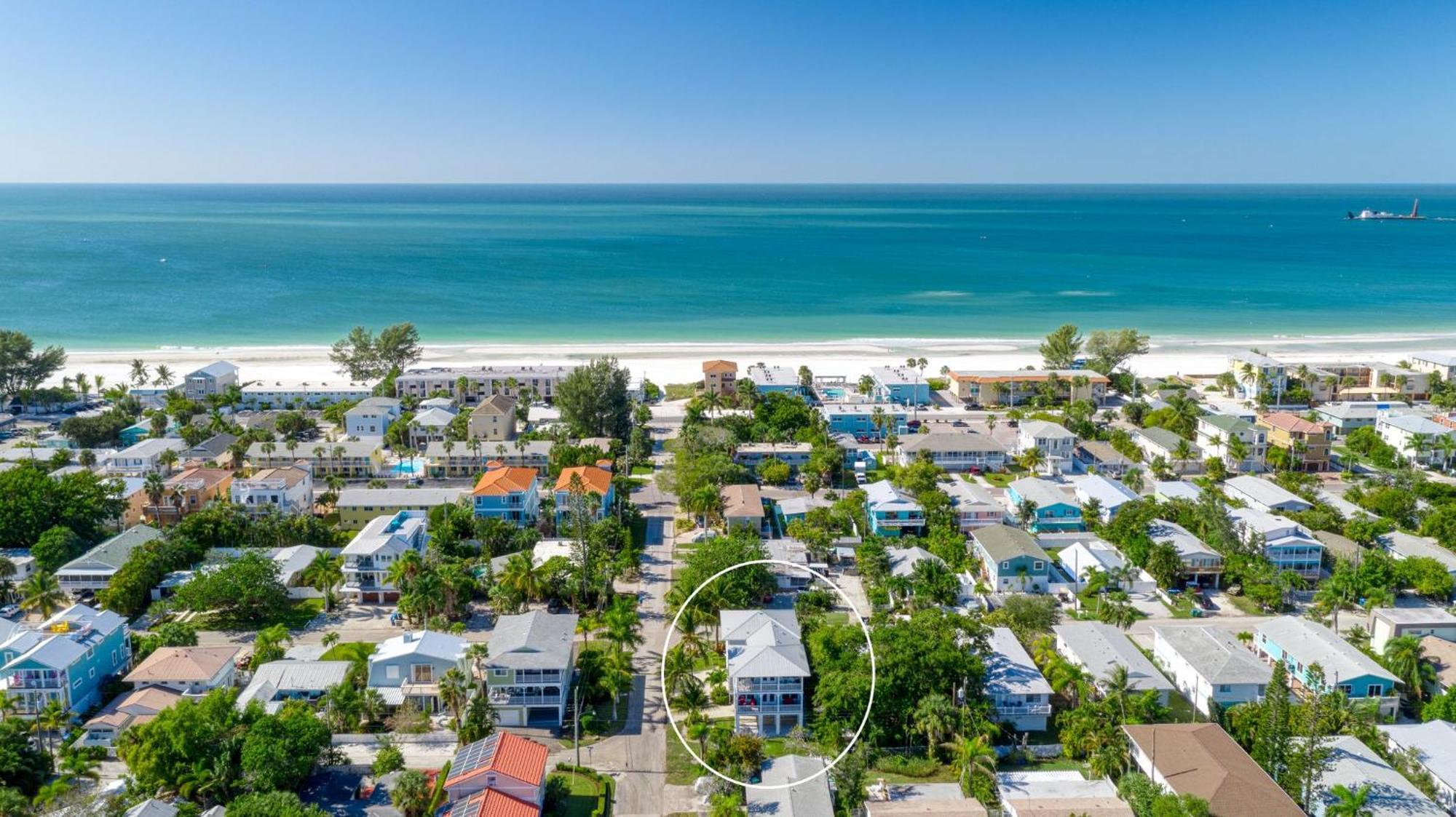 24th St House! 50ft To The Or The Bay! Holiday home *