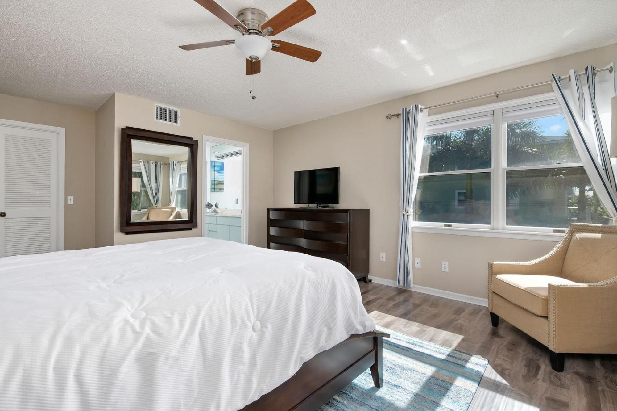 24th St House! 50ft To The Or The Bay! Holiday home