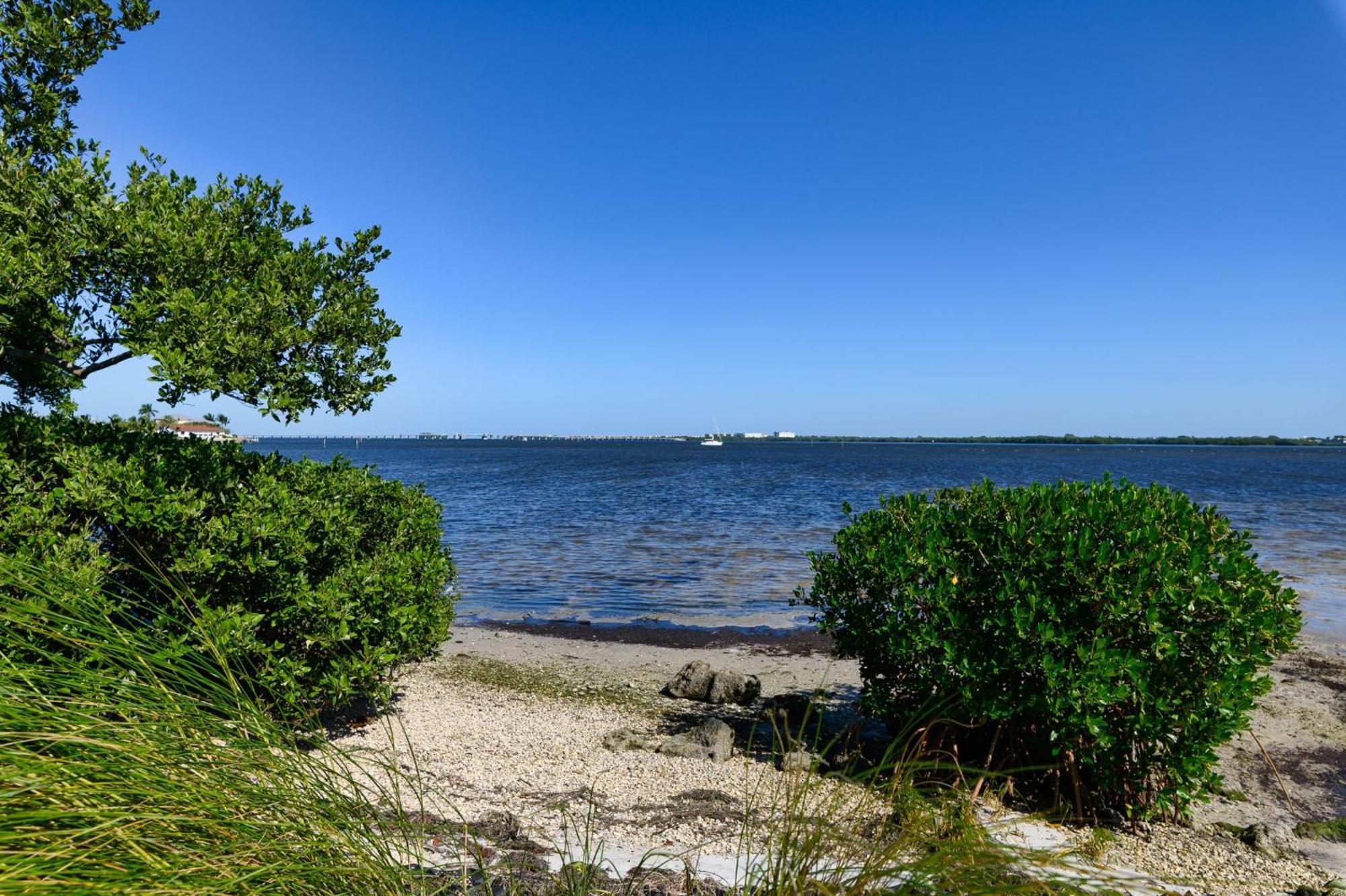 24th St House! 50ft To The Or The Bay! * Bradenton Beach