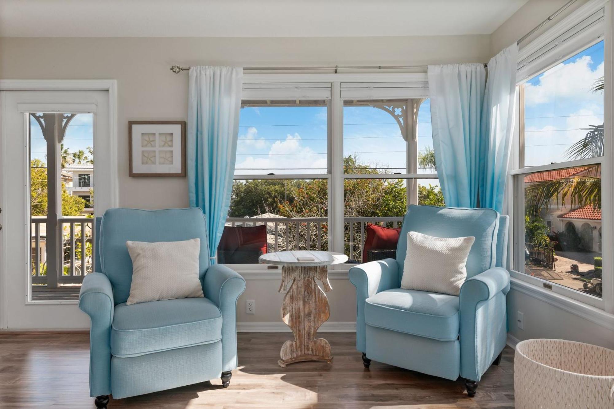 Holiday home 24th St House! 50ft To The Or The Bay! *