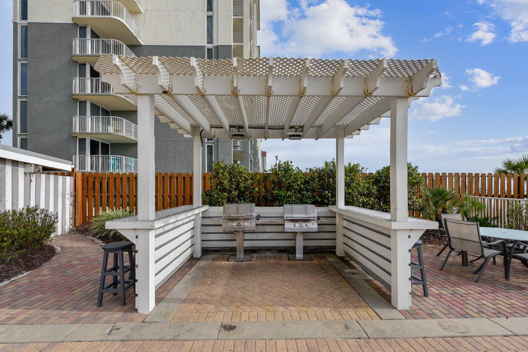 Holiday home Twin Palms #1605 By Book That