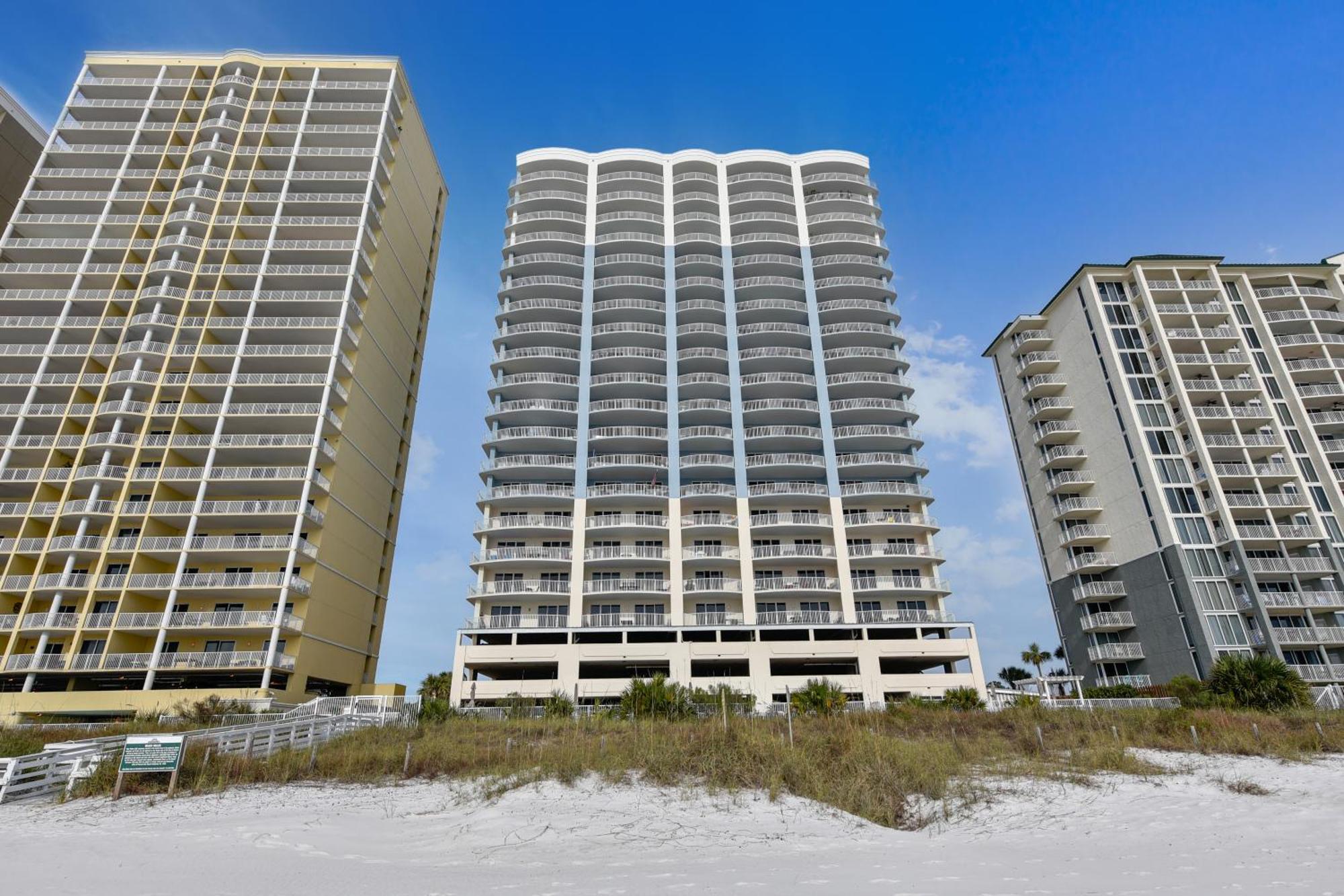 Holiday home Twin Palms #1605 By Book That