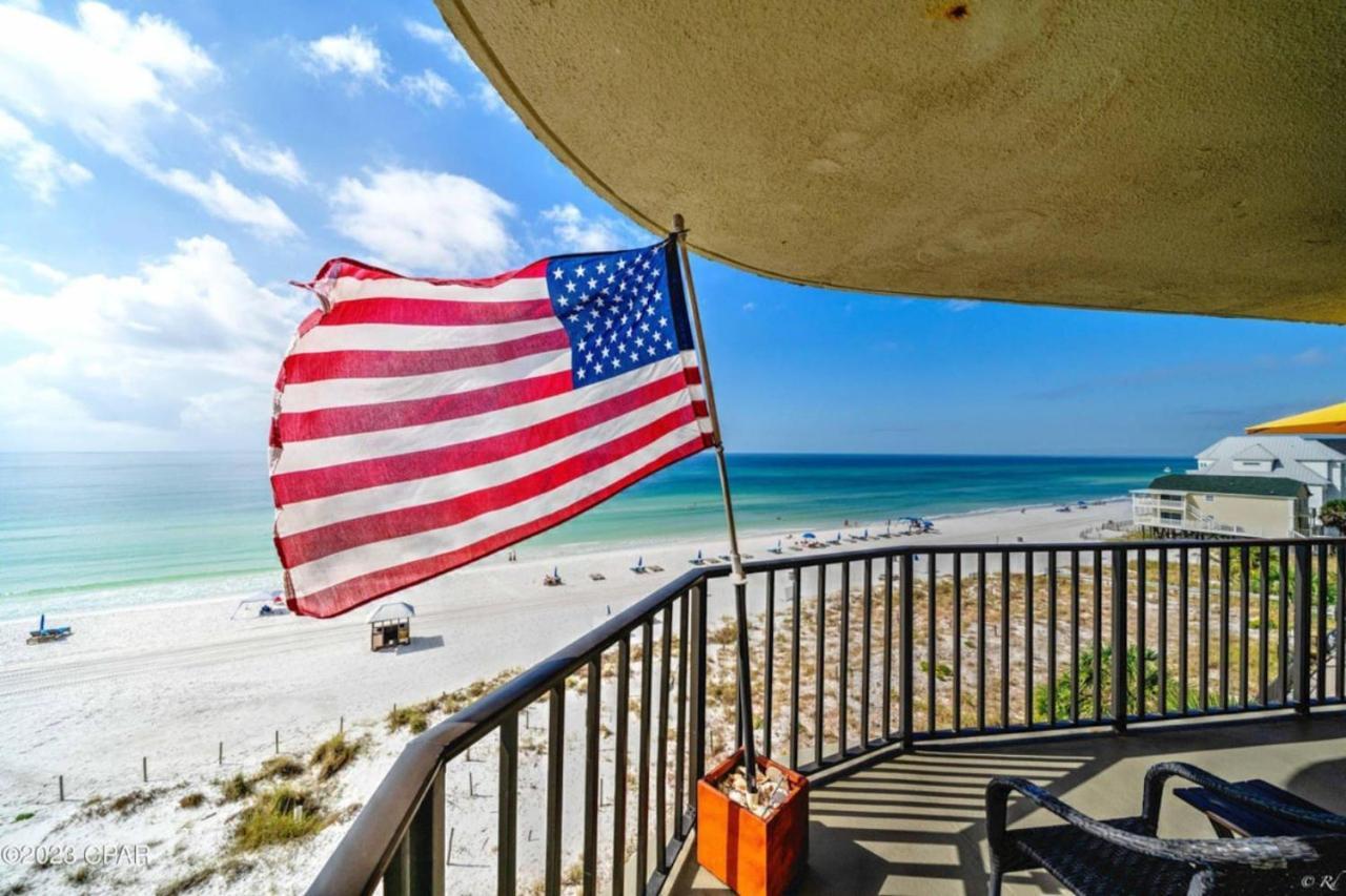 Commodore 501 Largest Wraparound Balcony Holiday home