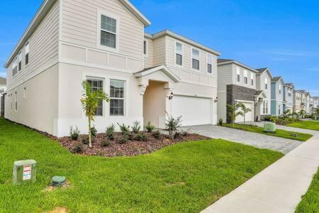 Magnificent 9br Getaway By W Pool Game Rm Davenport