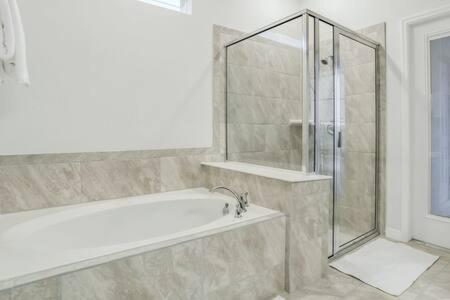 Villa Magnificent 9br Getaway By W Pool Game Rm *