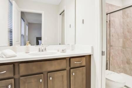 Villa Magnificent 9br Getaway By W Pool Game Rm *