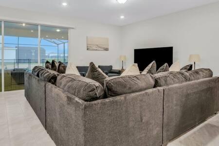 Magnificent 9br Getaway By W Pool Game Rm Villa *