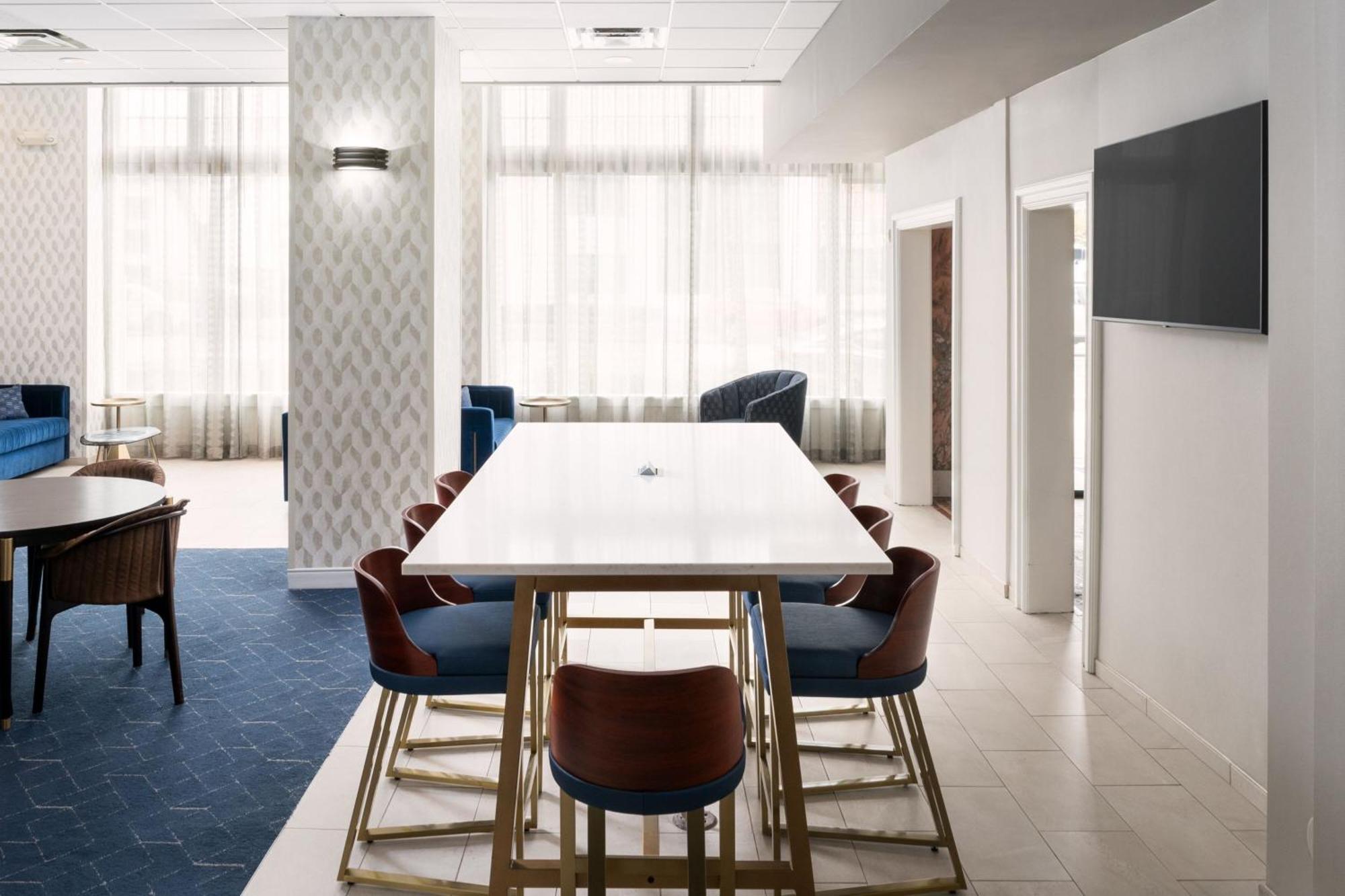 Hotel Courtyard By Marriott Downtown St. Petersburg