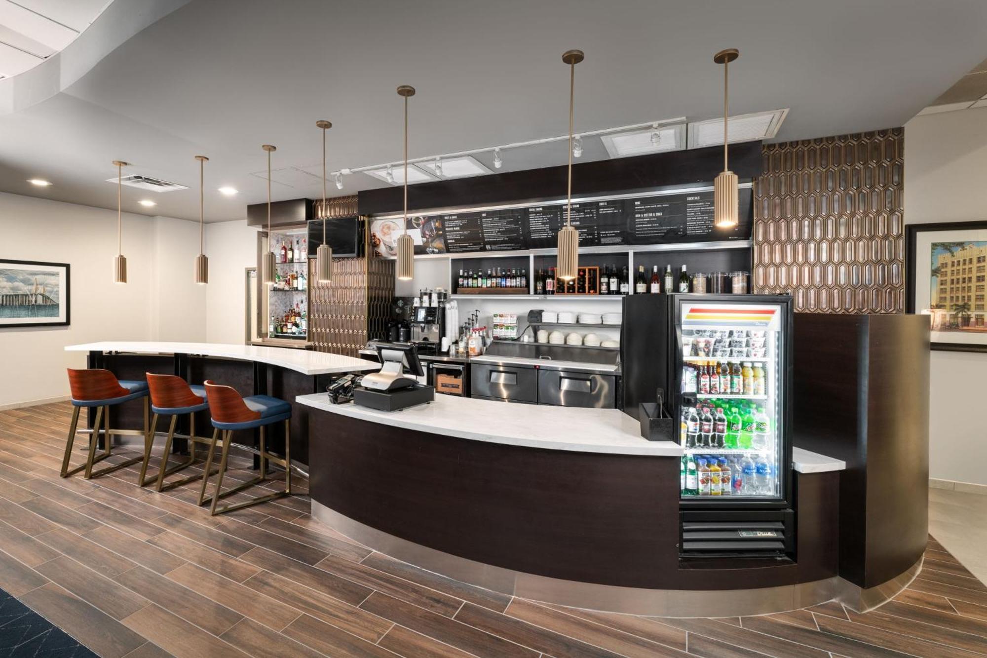 Hotel Courtyard By Marriott Downtown St. Petersburg