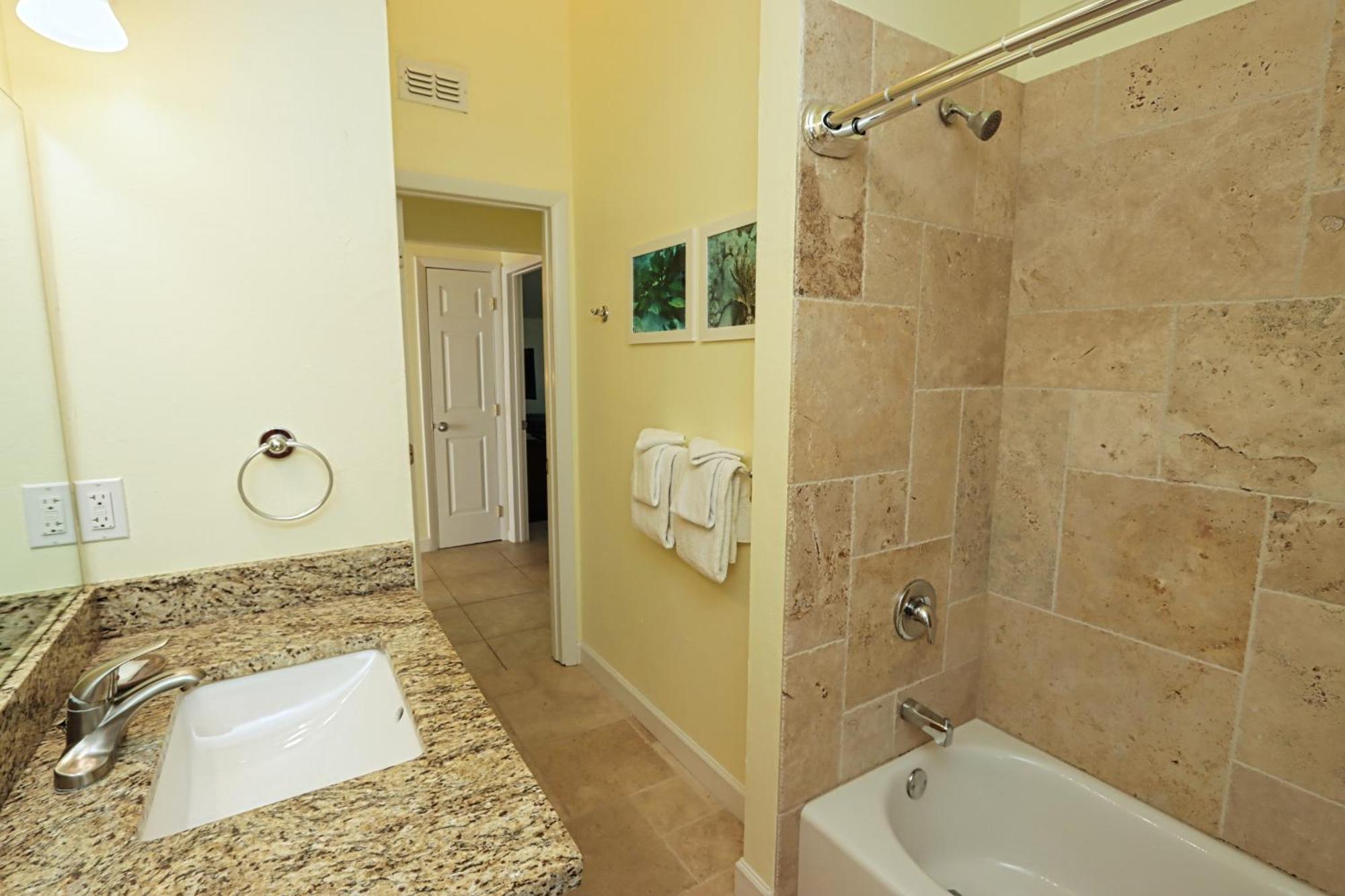 Beautifully Updated, 4 Bedroom Pool Home, 50 Yards To The Beach!! Captiva Escapade *