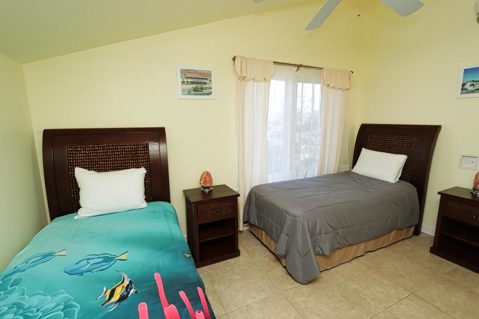 Beautifully Updated, 4 Bedroom Pool Home, 50 Yards To The Beach!! Captiva Escapade Captiva Island