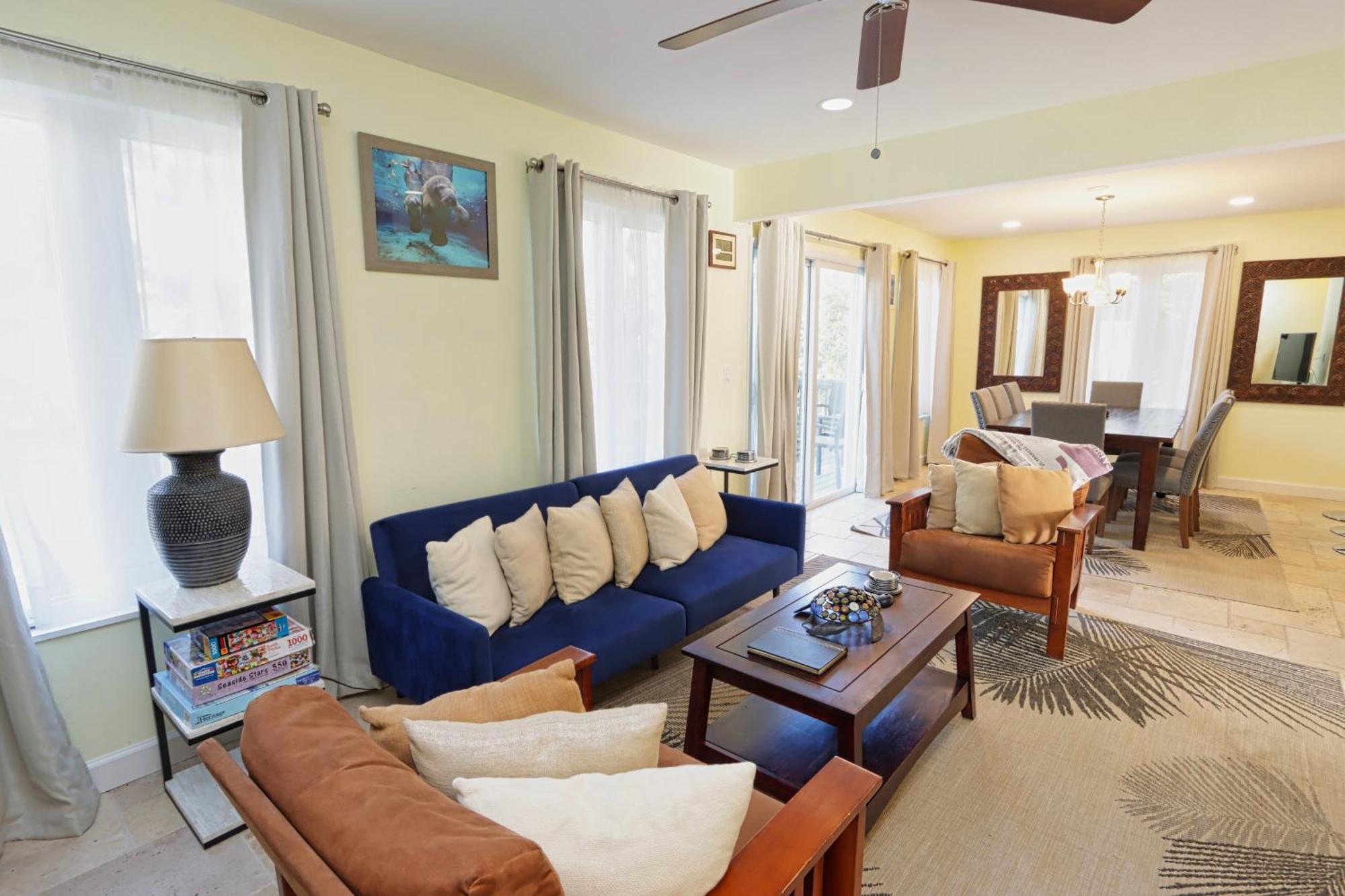 Beautifully Updated, 4 Bedroom Pool Home, 50 Yards To The Beach!! Captiva Escapade Holiday home *