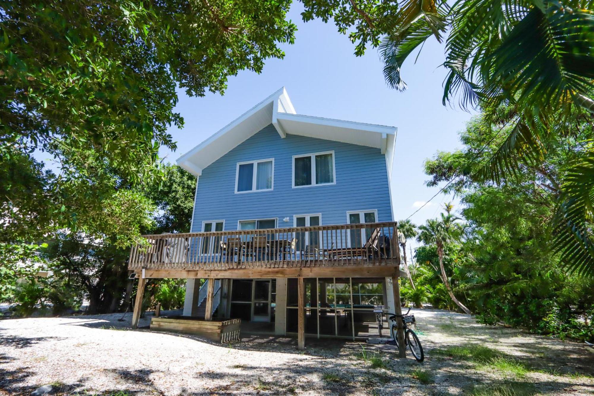 Holiday home Beautifully Updated, 4 Bedroom Pool Home, 50 Yards To The Beach!! Captiva Escapade Captiva Island