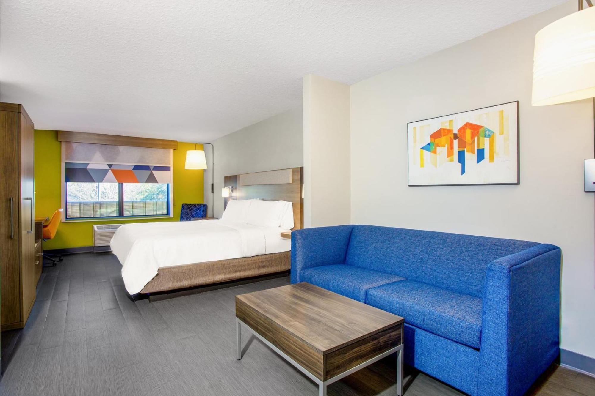 Express & - Mayport / By Ihg 2*