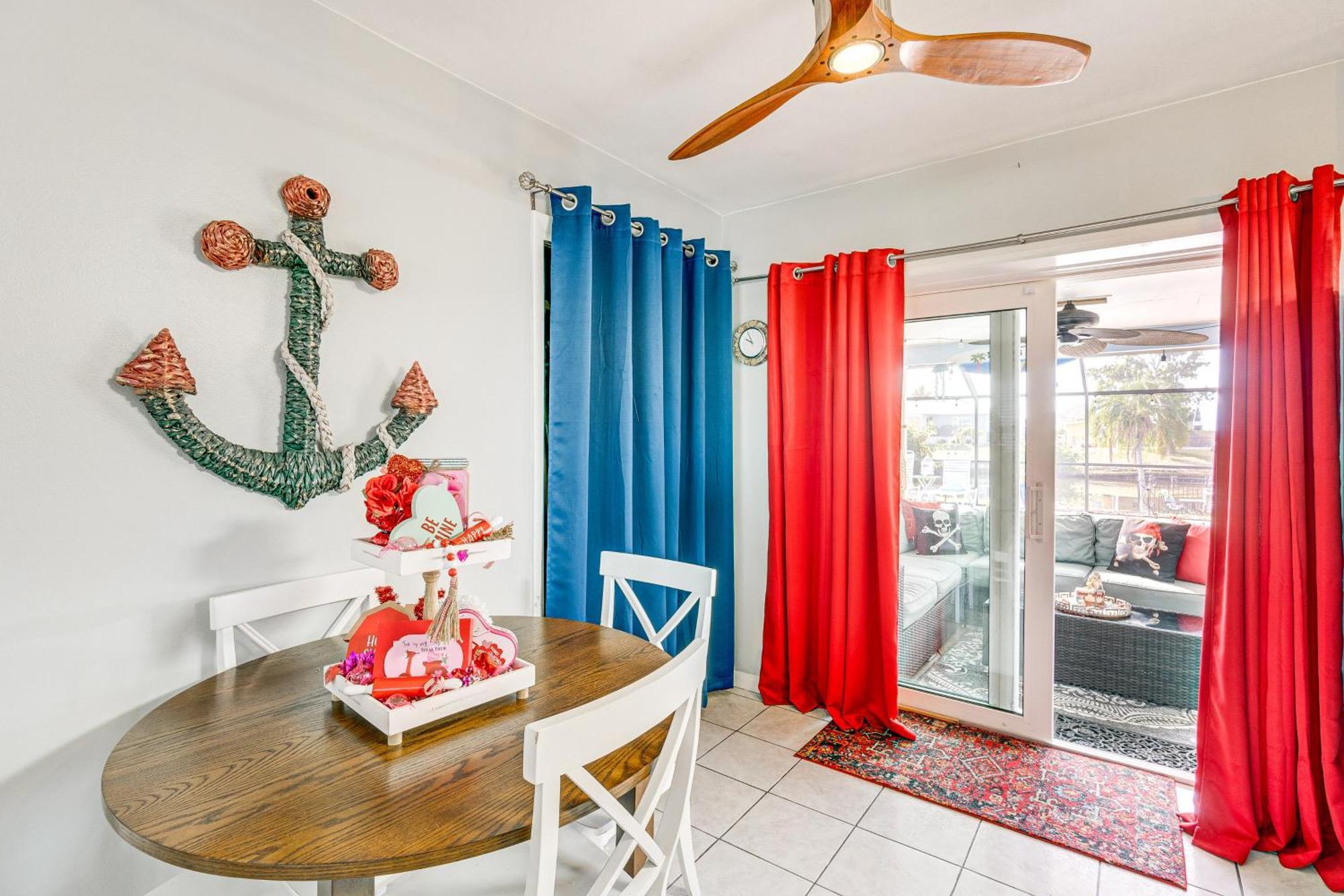 Holiday home Paradise With Private Outdoor Oasis!