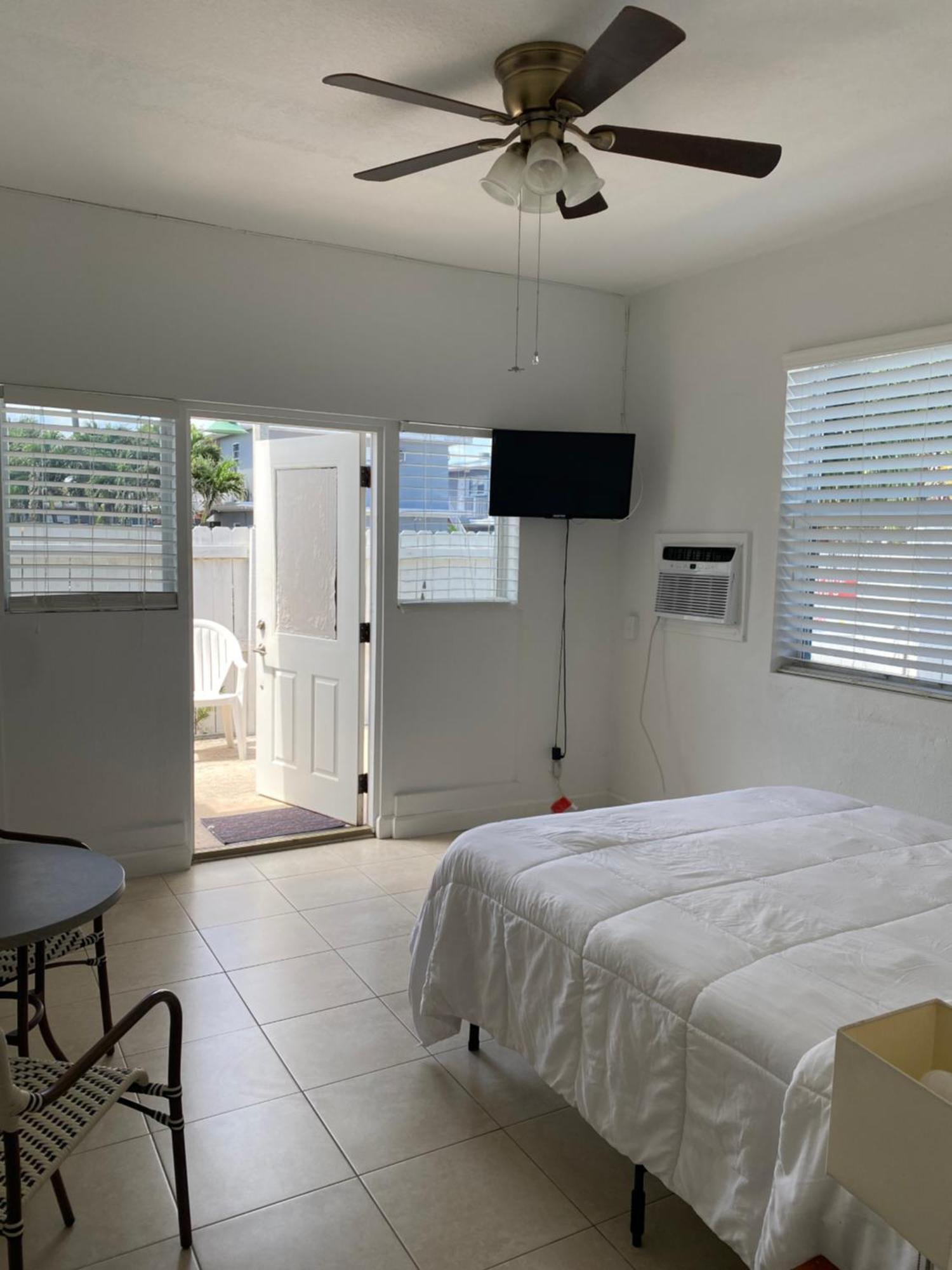 Coral Key 3* Lauderdale-by-the-Sea