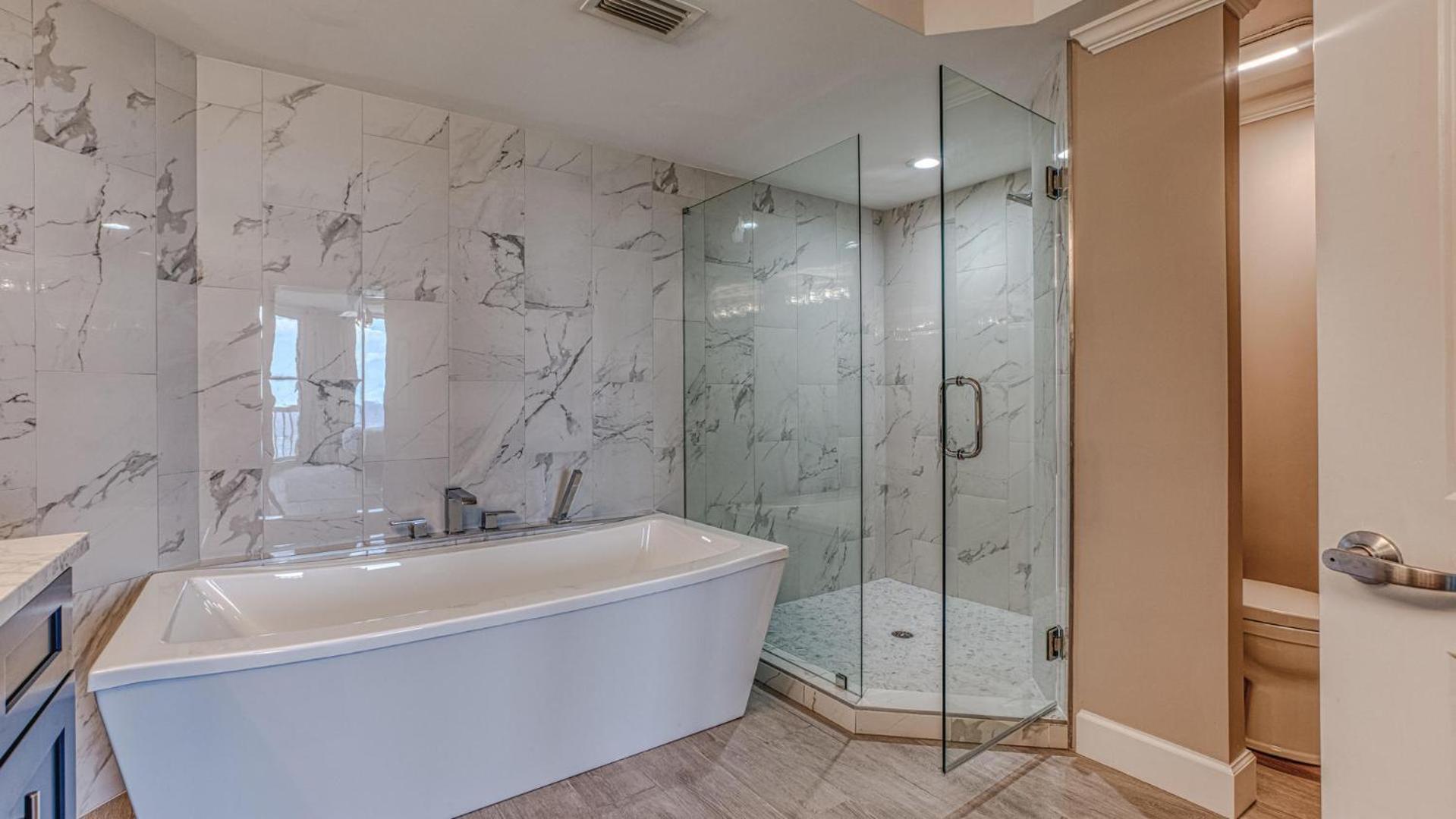 St Maarten 1207 A Completely Remodeled Front At Silver Shells 12th Floor Sleeps 8 * Destin