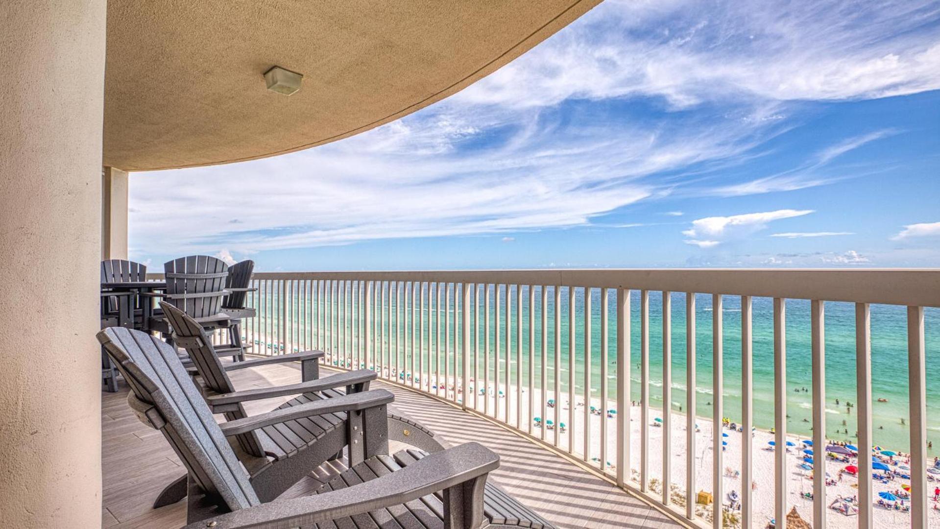 Holiday home St Maarten 1207 A Completely Remodeled Front At Silver Shells 12th Floor Sleeps 8 Destin
