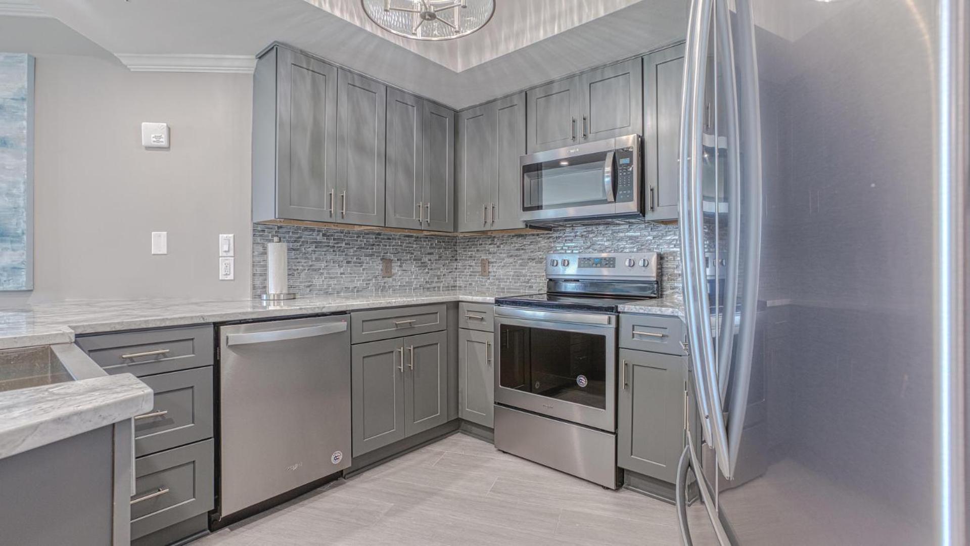 St Maarten 1207 A Completely Remodeled Front At Silver Shells 12th Floor Sleeps 8 * Destin