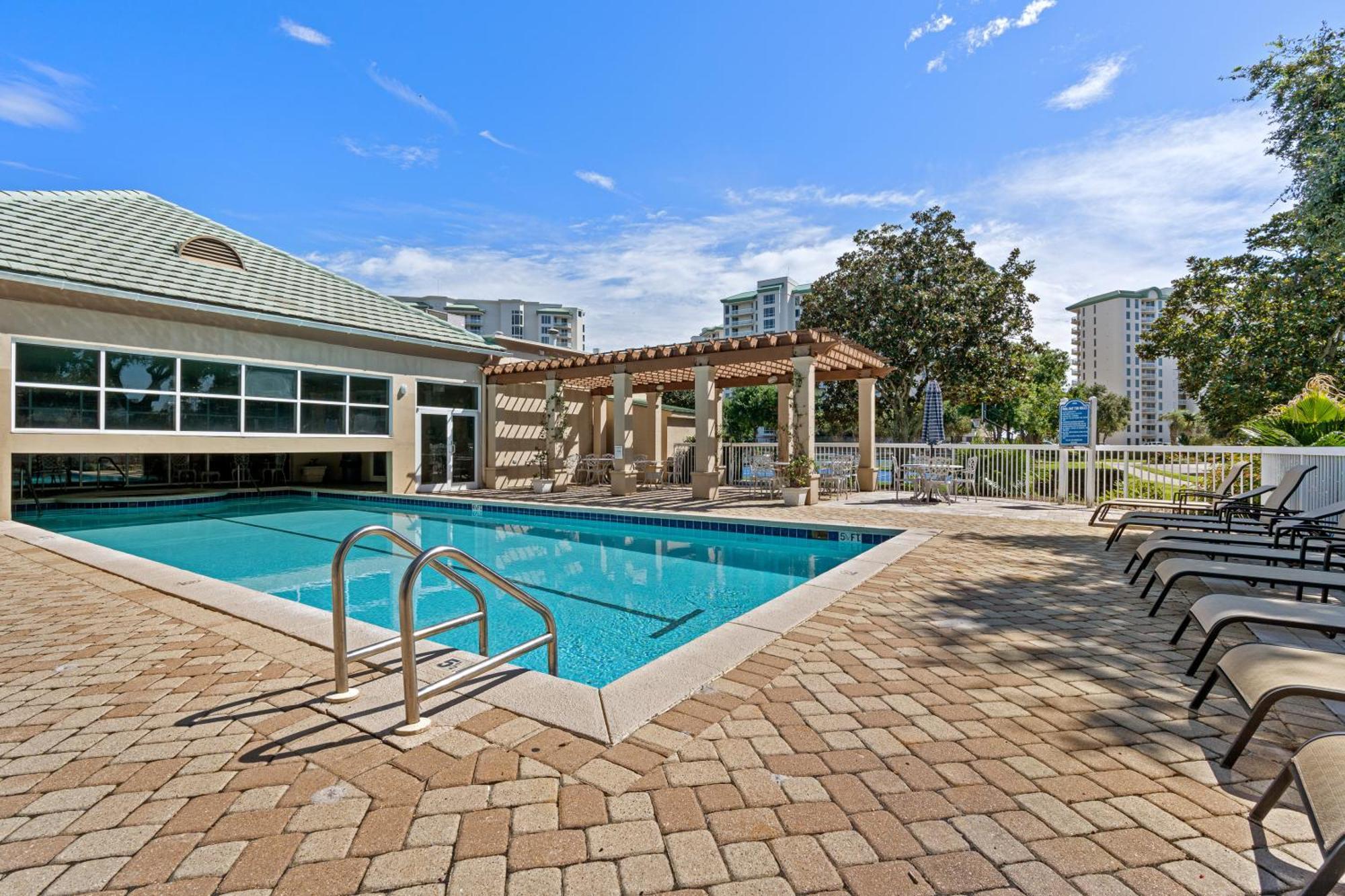 St Maarten 508 A Beautiful Luxury Front 3 Bedroom 5th Floor With Amenities *