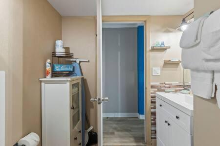 Holiday home Oceanside Pair-a-dise - Double Room, Heated Pool & Access, Free Parking Daytona Beach