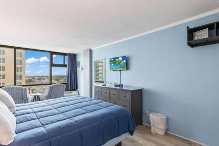 Oceanside Pair-a-dise - Double Room, Heated Pool & Access, Free Parking Holiday home Daytona Beach