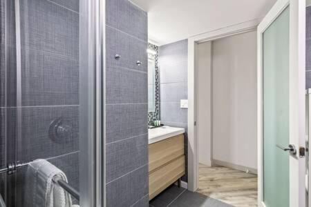 The Atlantic By Brightwild-ocean Views, Pool Bar Apartment *