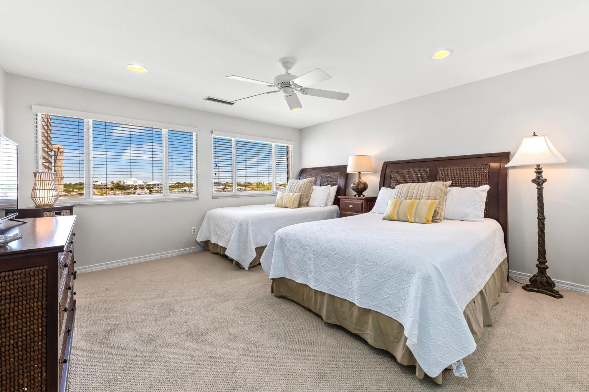 Needle Rush Point Unit E34 Pensacola
