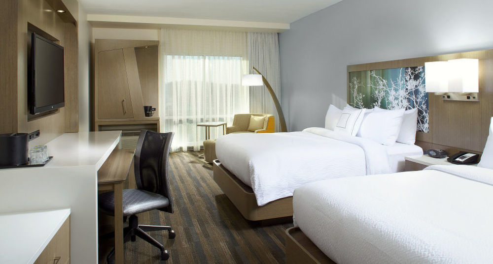 Courtyard By Marriott Orlando South/grande Lakes Area Hotel 2*