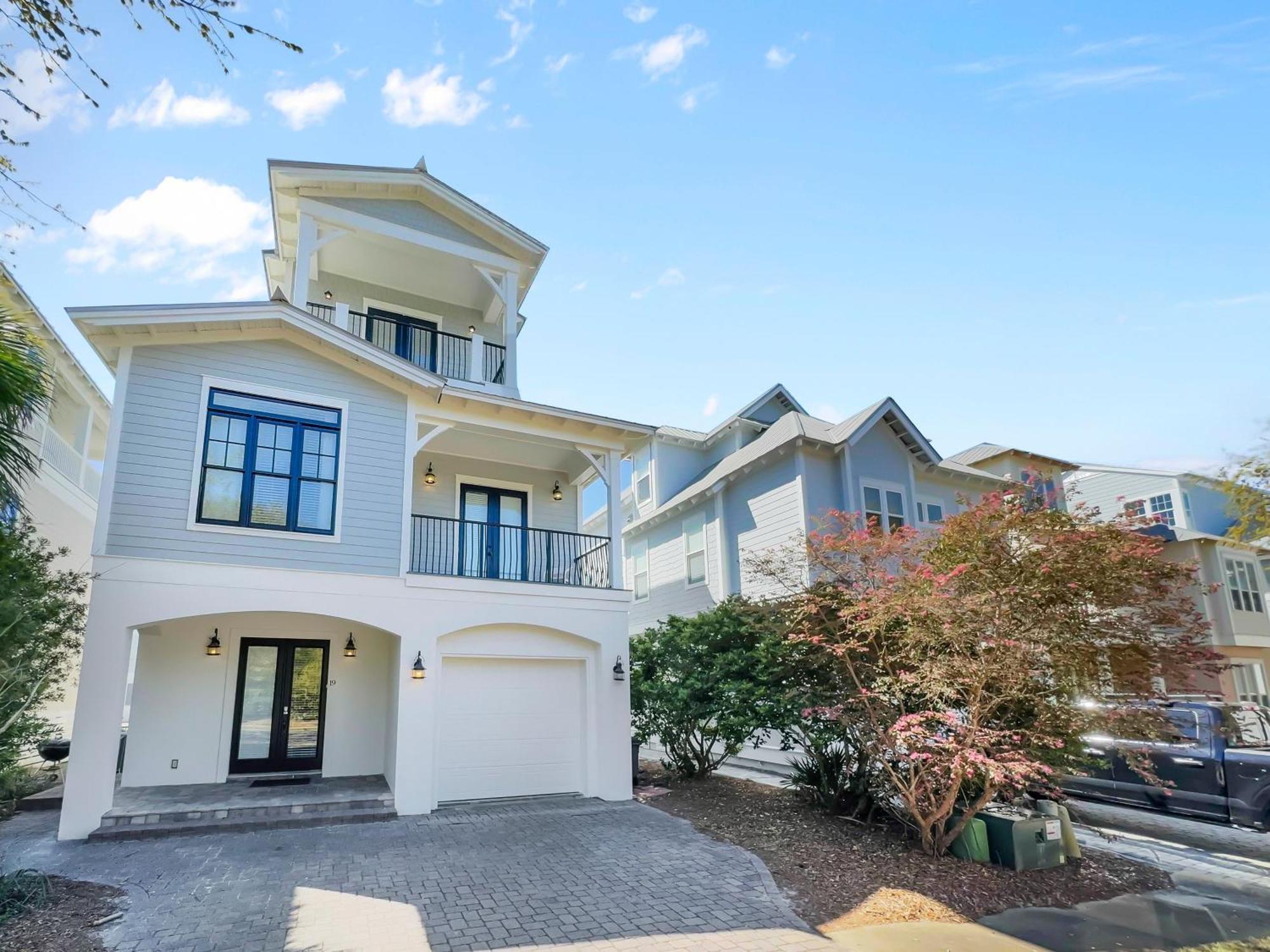 Pompano Palace Holiday home