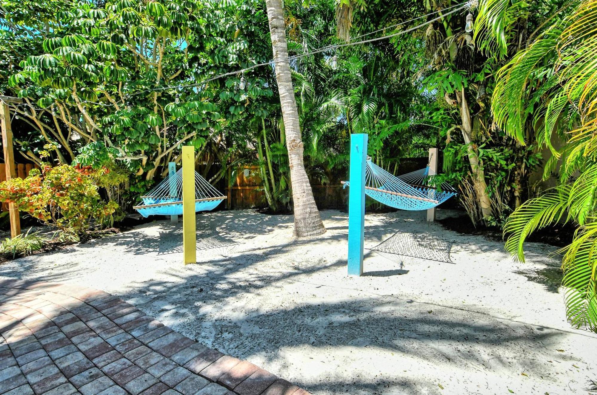 Siesta Key Palms 3*