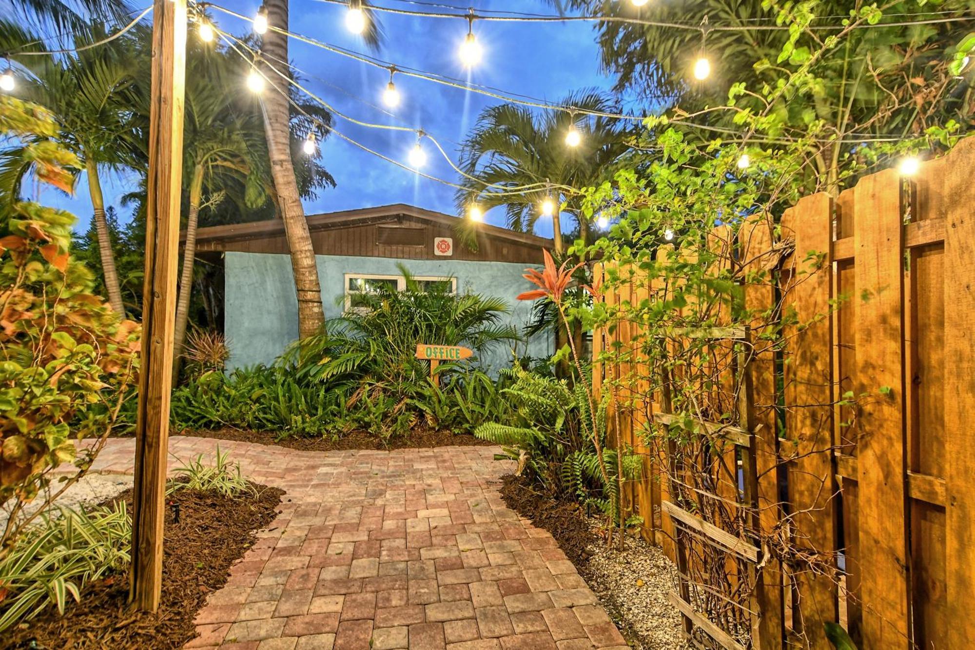 Siesta Key Palms Hotel Sarasota
