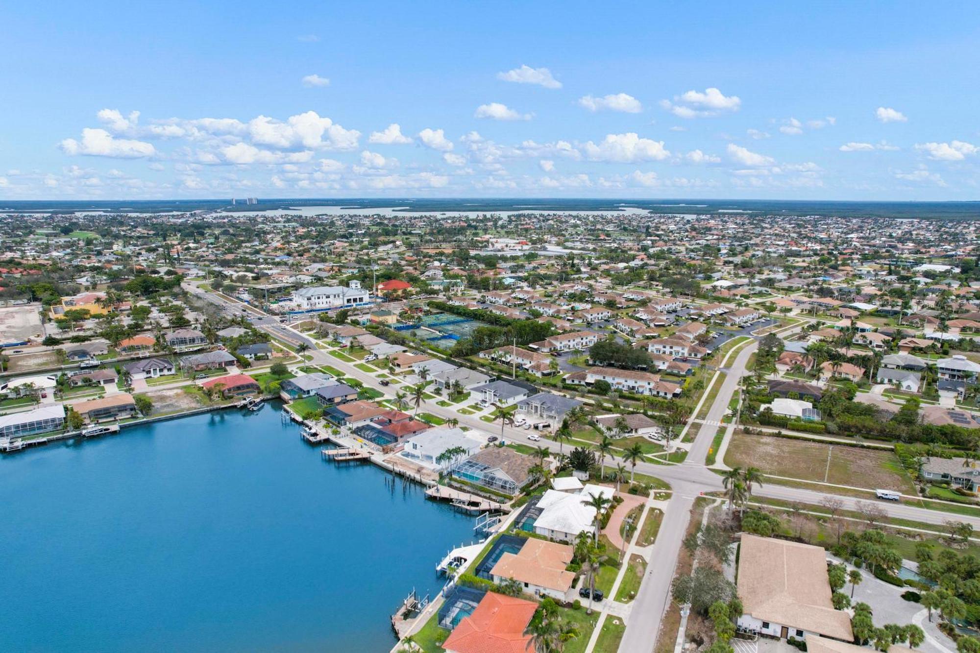 New 2024 Renovation! Gorgeous Island Oasis With Sw Exposure On