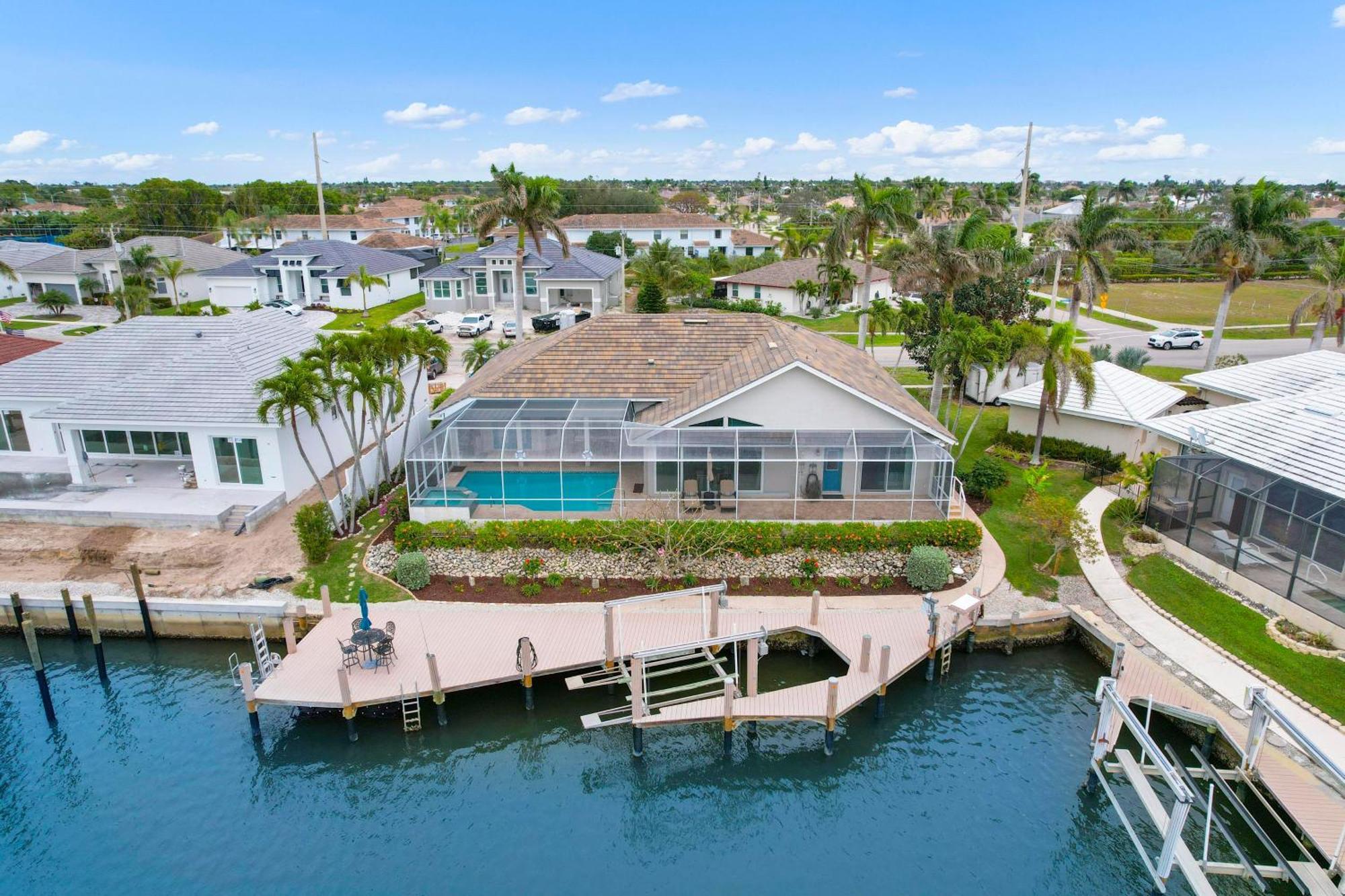 Holiday home New 2024 Renovation! Gorgeous Island Oasis With Sw Exposure On Marco Island