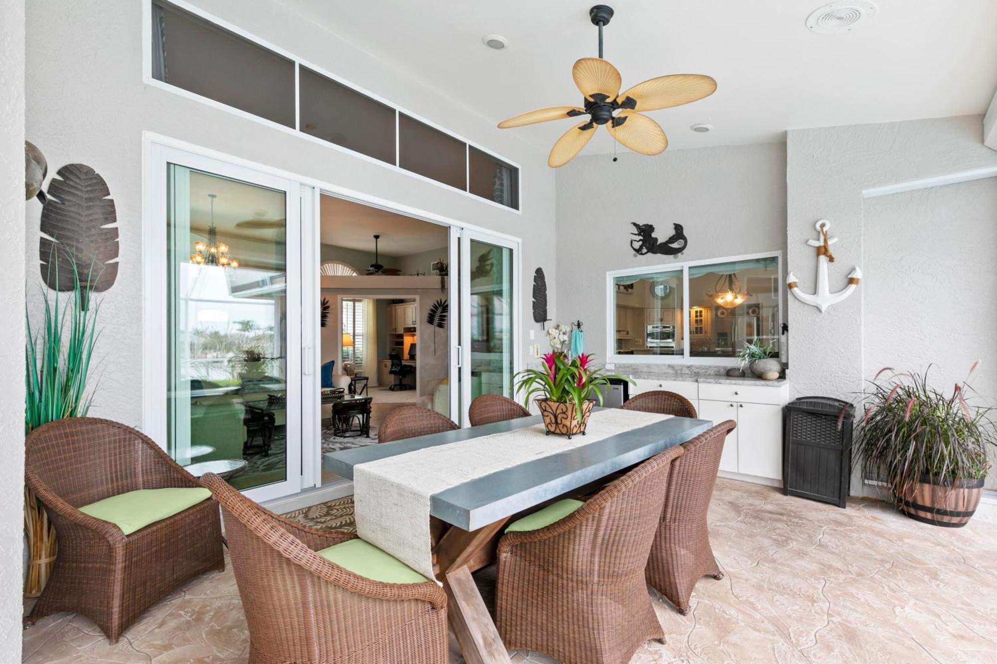 Holiday home New 2024 Renovation! Gorgeous Island Oasis With Sw Exposure On *