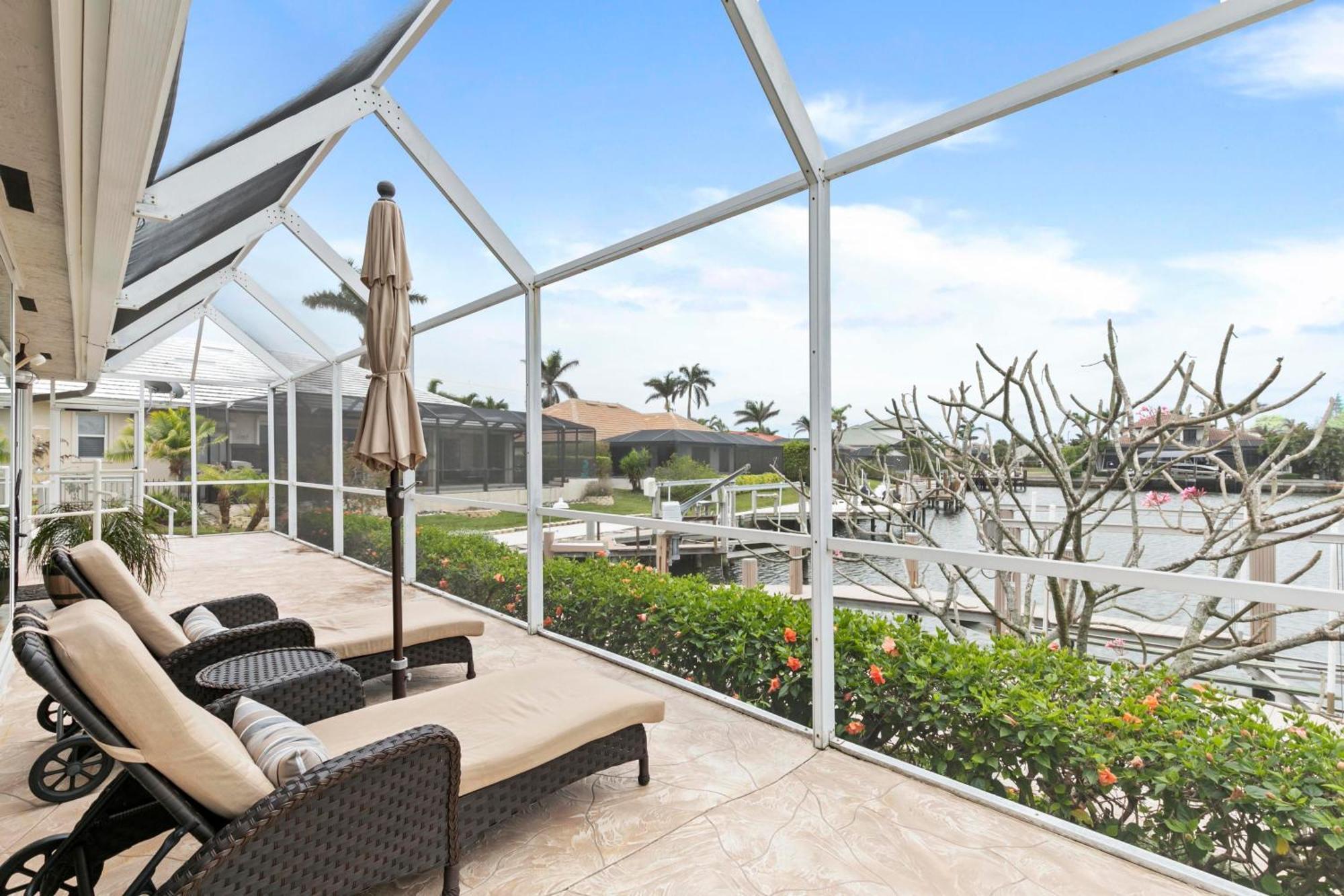 New 2024 Renovation! Gorgeous Island Oasis With Sw Exposure On * Marco Island