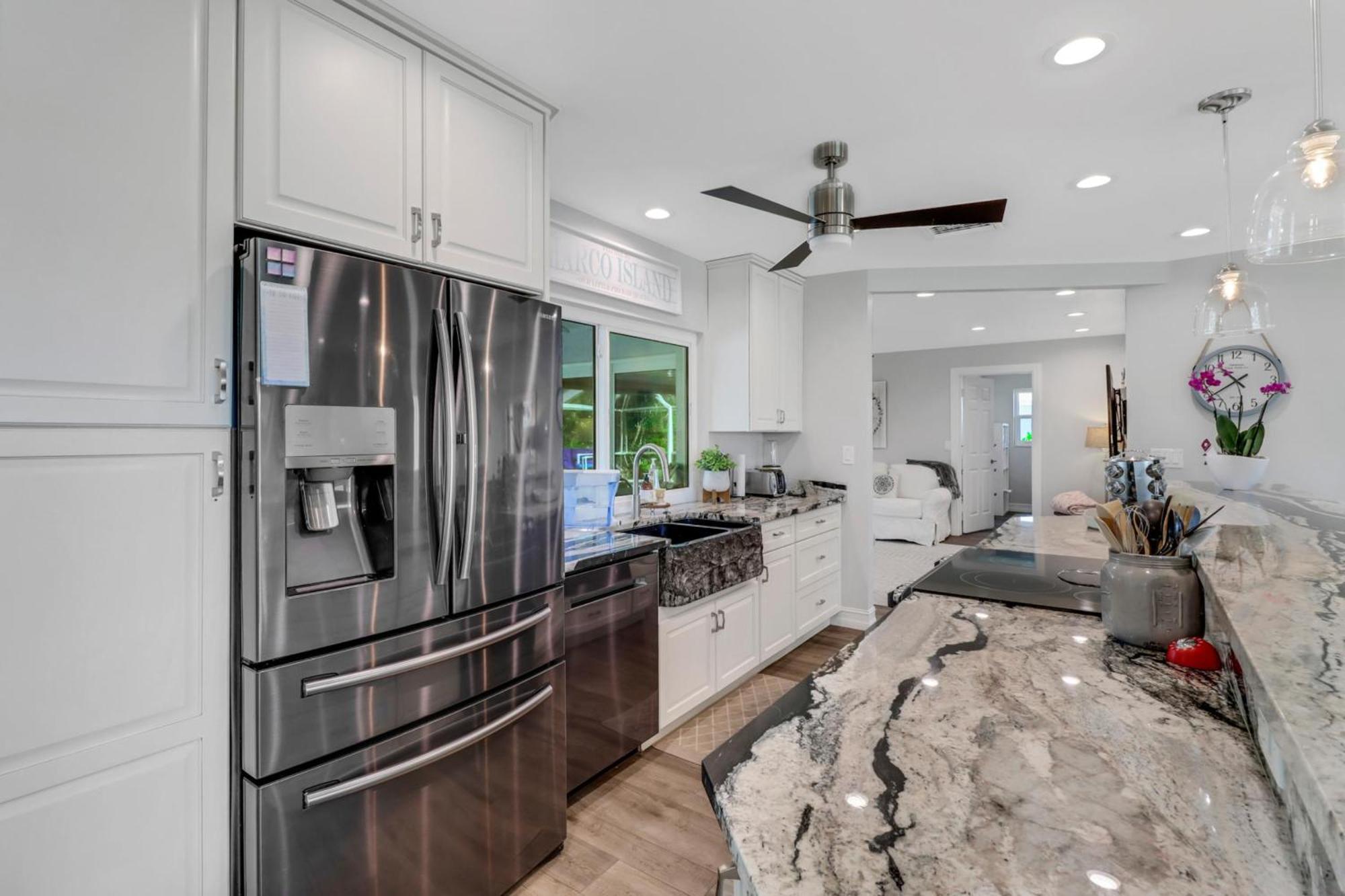 Inviting Lakeview L Pool L Close To Beaches *