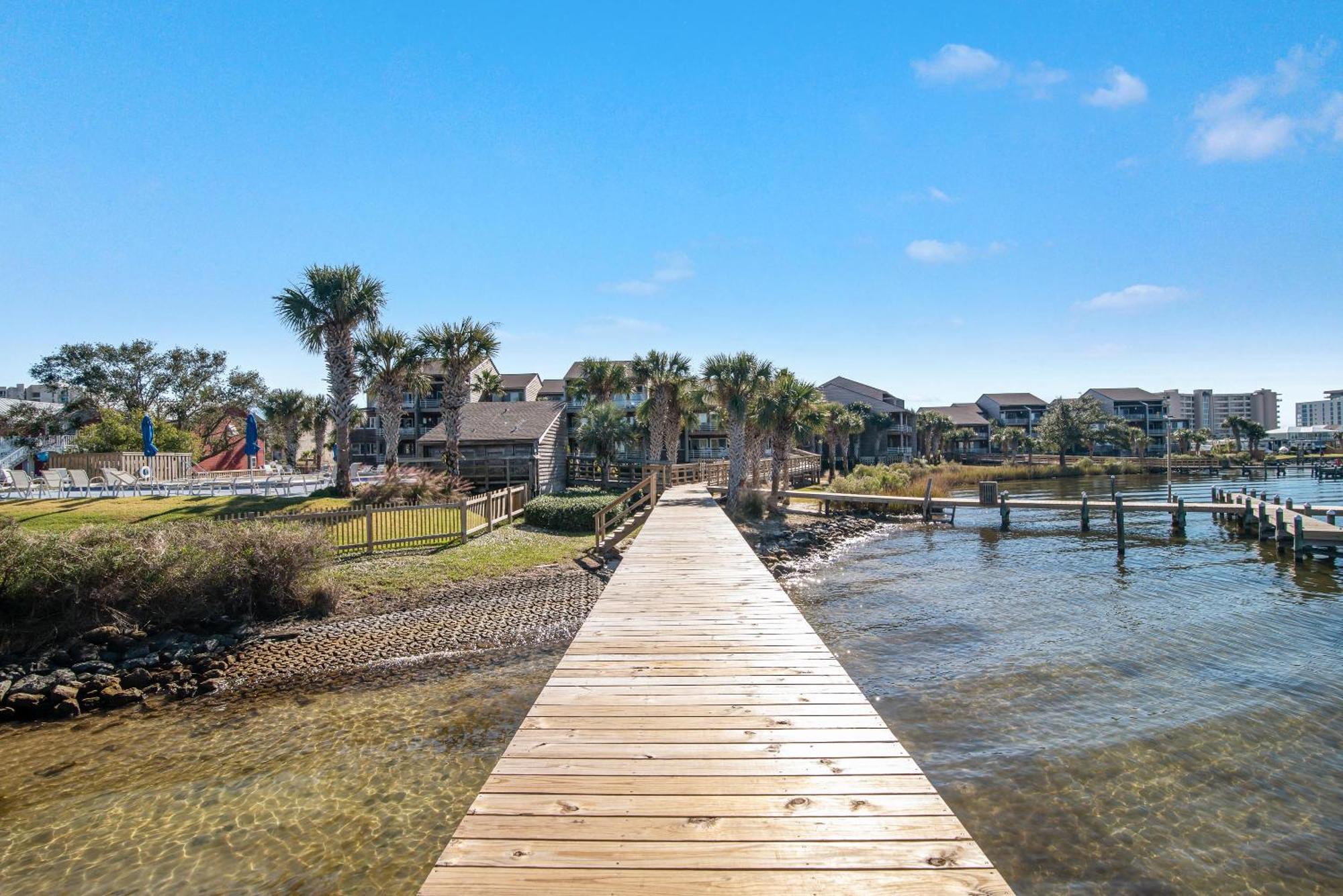 Needle Rush Point Unit B16 * Pensacola