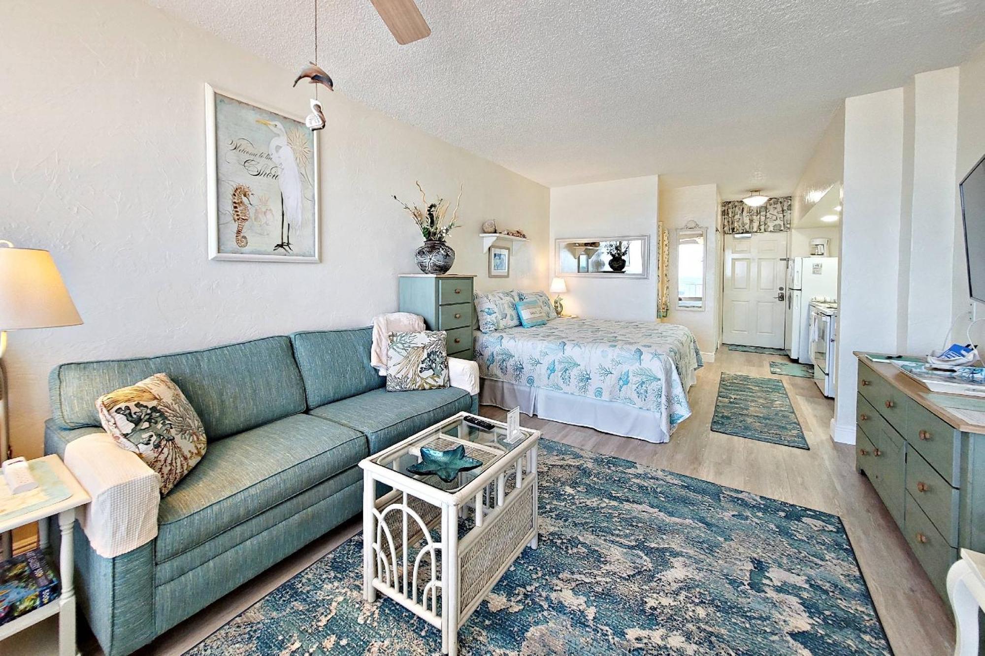 Pirates Cove Unit #117 * Daytona Beach